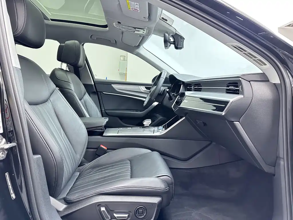 Audi A6L 2023 — фото 13