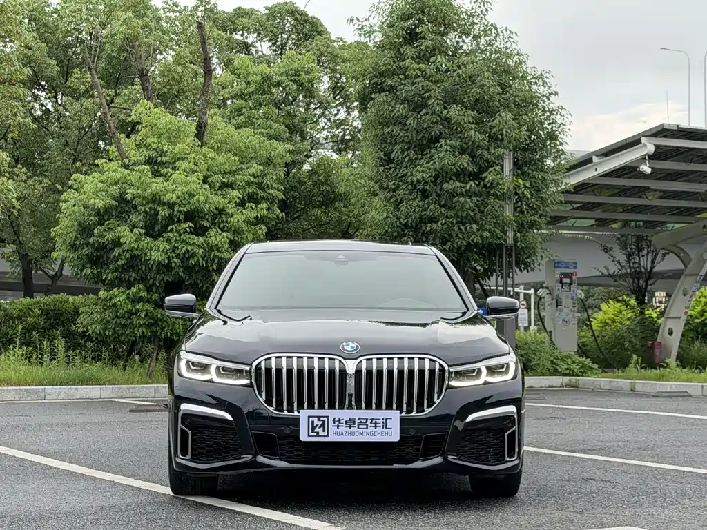 BMW 7 Series 2021