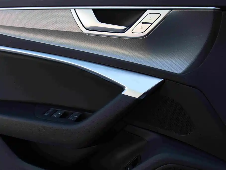 Audi A6L 2023 — фото 10