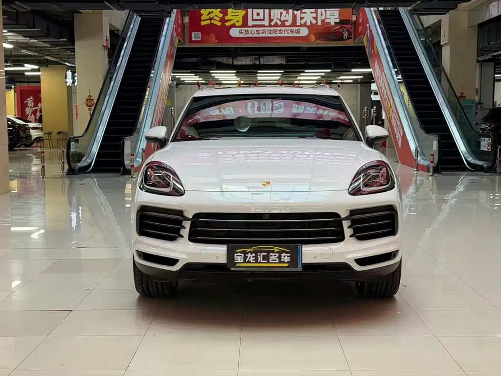 Porsche Cayenne 2018 — фото 1