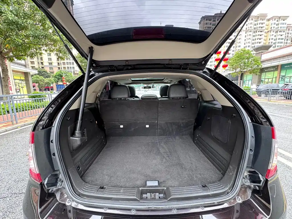 Ford Edge 2015 — фото 19
