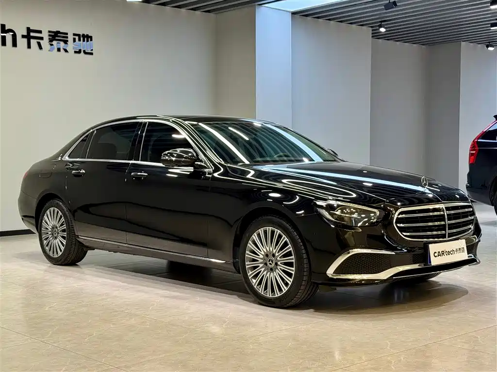 Mercedes-Benz E-Class 2022 — фото 2