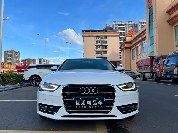 Audi A4L 2015