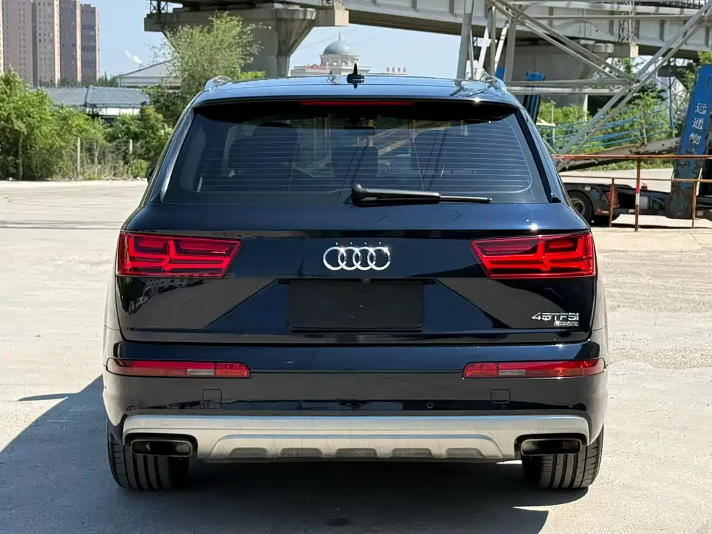 Audi Q7 2016