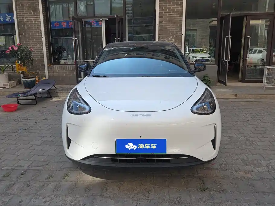 Geely Galaxy Starwish 2025 — фото 2