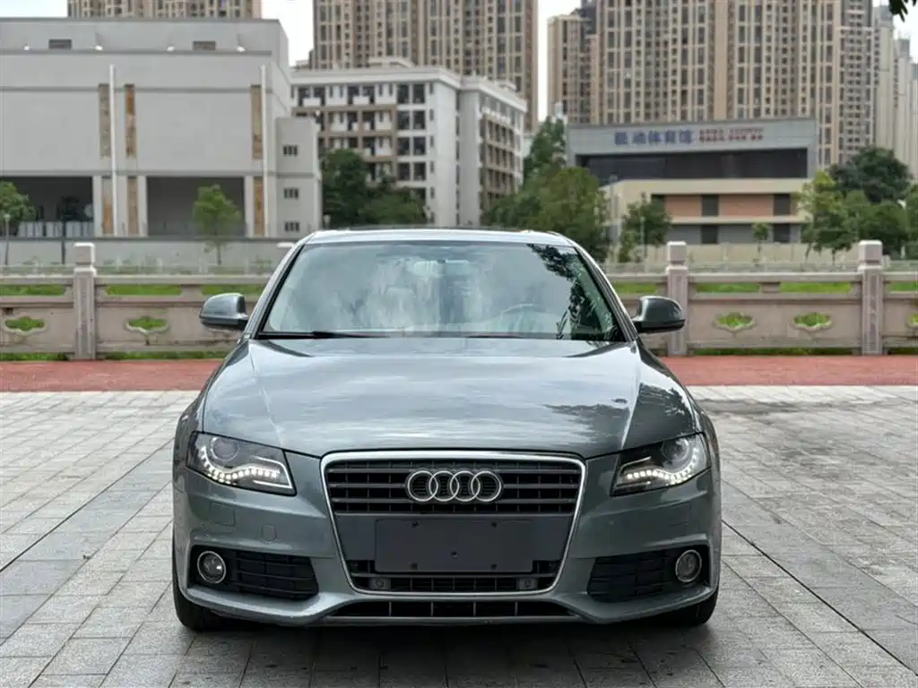 Audi A4L 2012