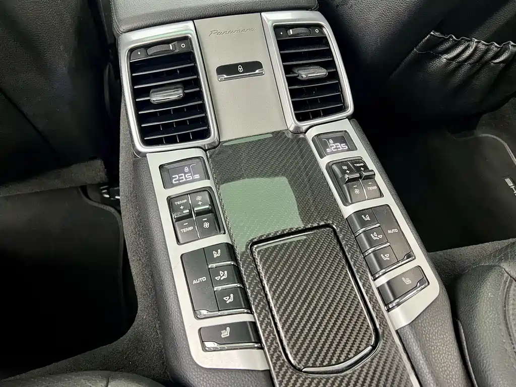 Porsche Panamera 2015 — фото 20