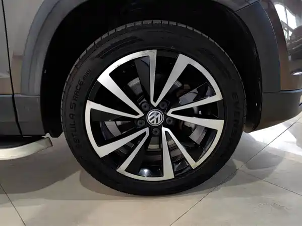 Volkswagen Tharu 2019