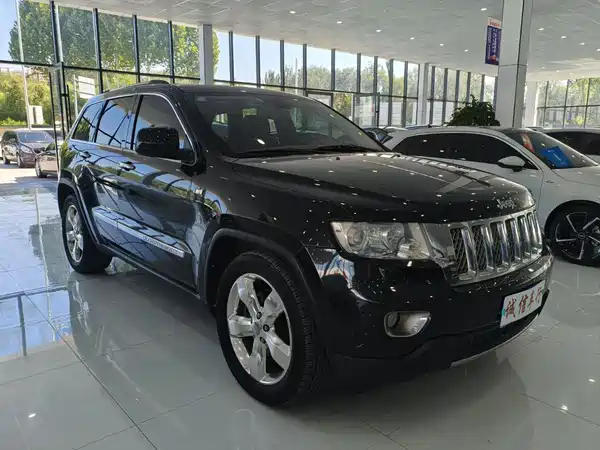 Jeep Grand Cherokee 2012