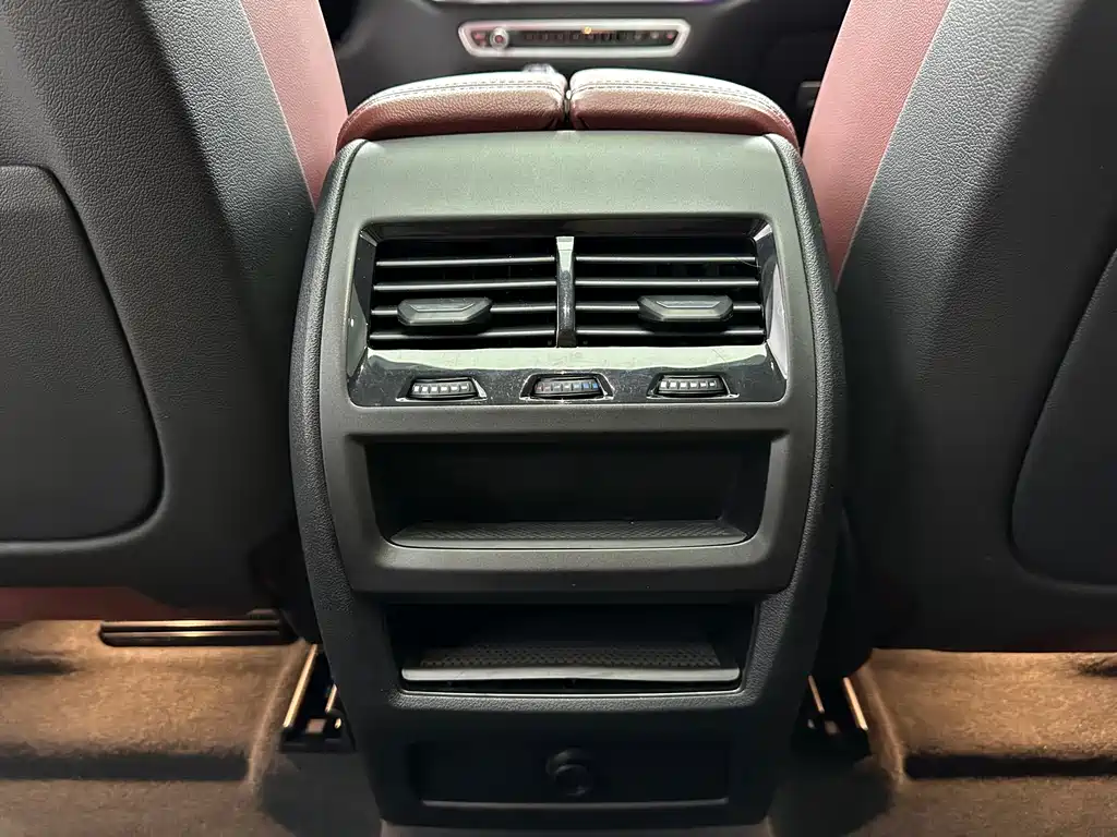 BMW X6 2023 — фото 17