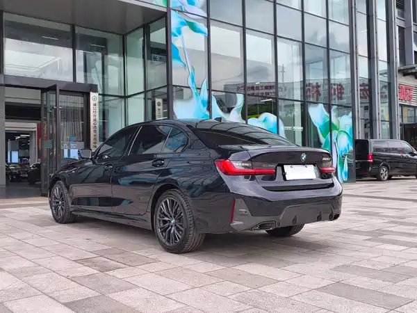 BMW 3 Series 2023