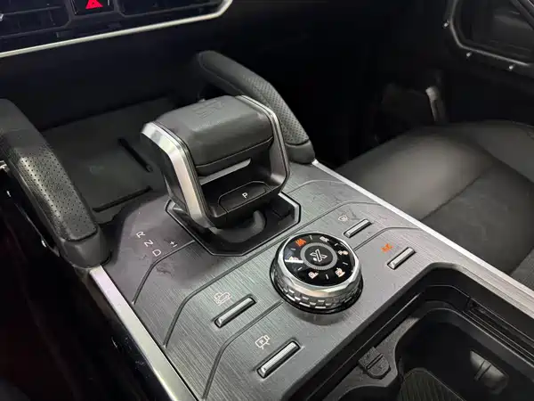 Jetour Traveller 2024