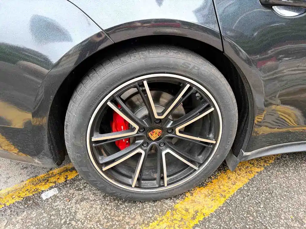 Porsche Panamera 2018 — фото 11
