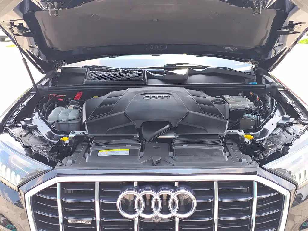 Audi Q7 2020 — фото 24