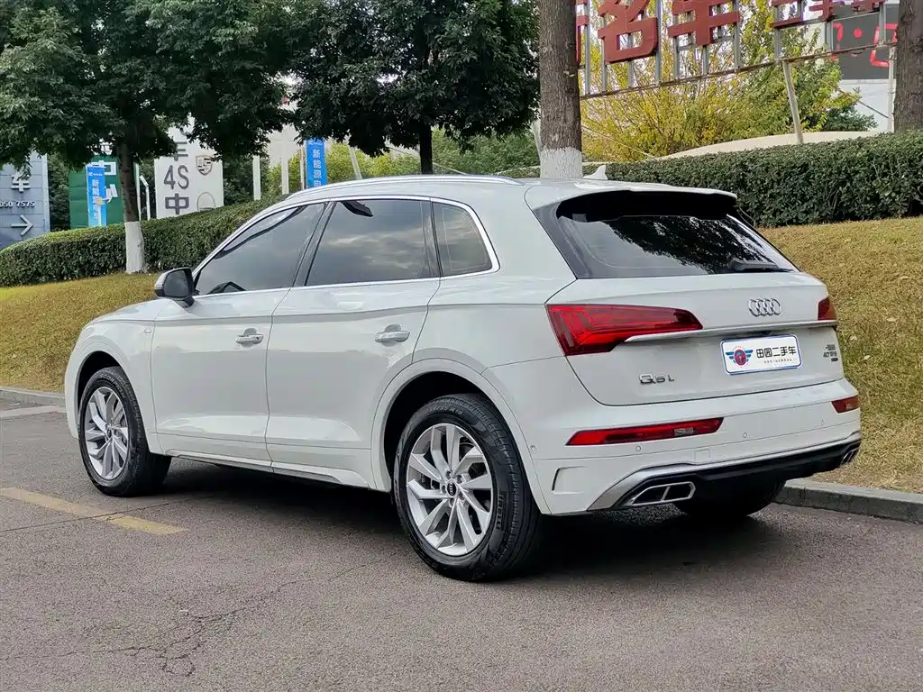 Audi Q5L 2022 — фото 4