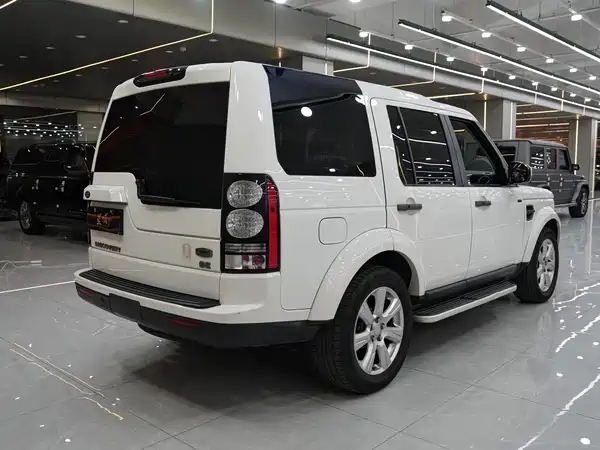 Land Rover Discovery 2015