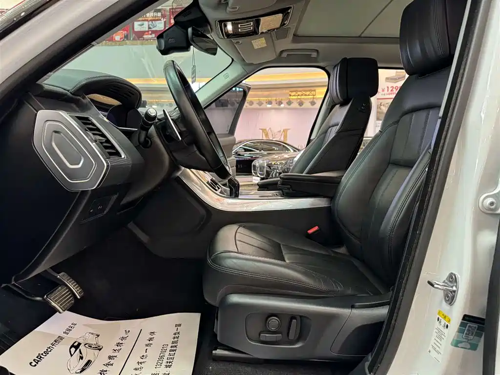 Land Rover Sport 2020 — фото 14