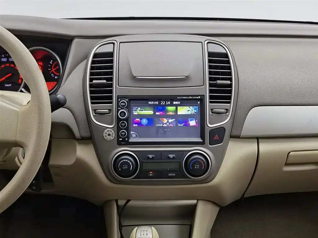 Nissan Sylphy 2013 — фото 12