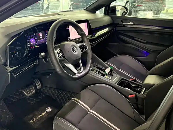 Volkswagen Golf 2022