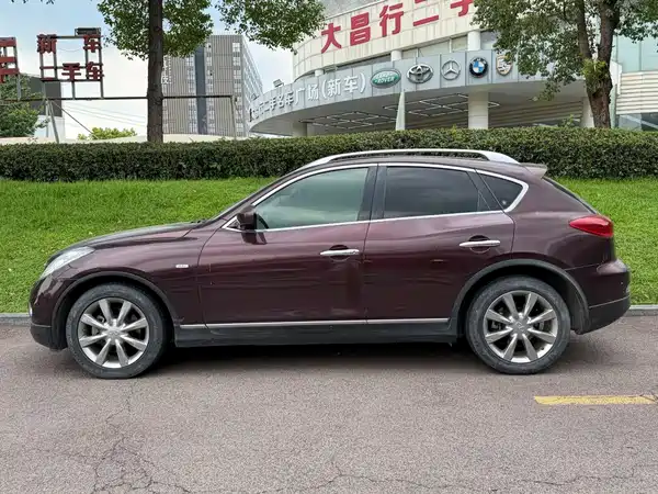 Infiniti EX 2012