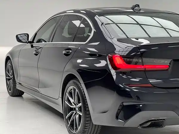 BMW 3 Series 2022