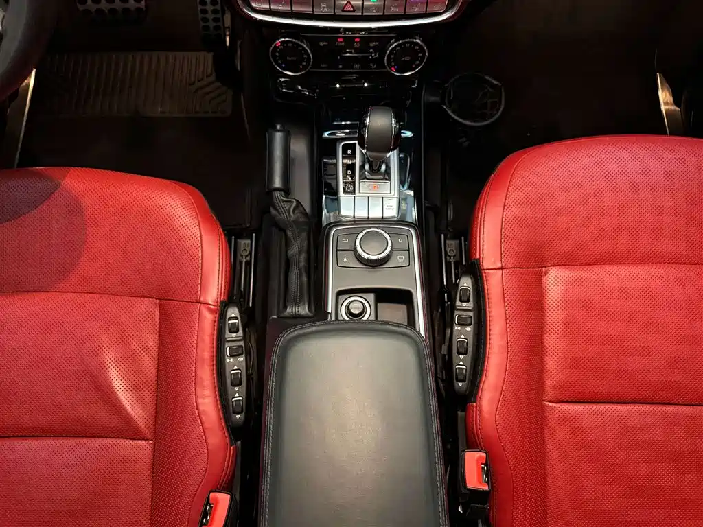 Mercedes-Benz G-Class 2018 — фото 26