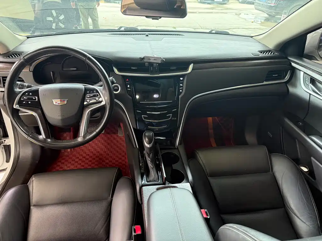 Cadillac XTS 2019 — фото 11