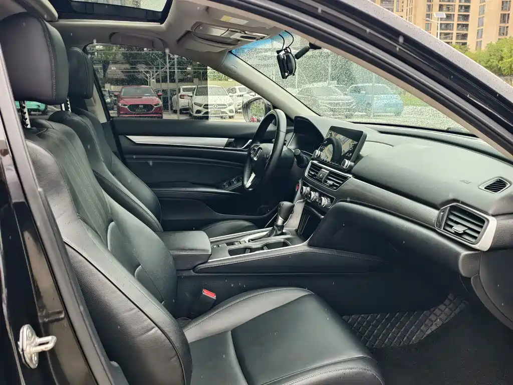 Honda Accord 2021 — фото 14