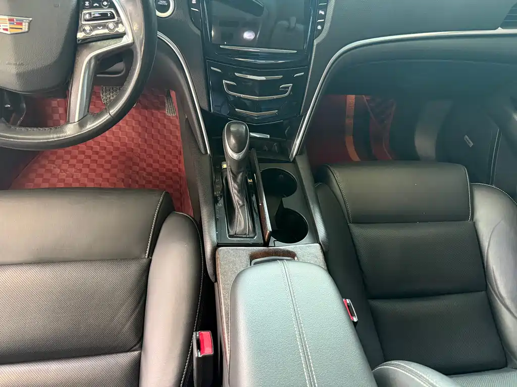 Cadillac XTS 2019 — фото 14