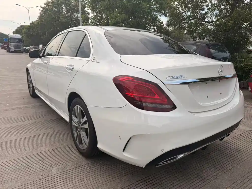 Mercedes-Benz C-Class 2020