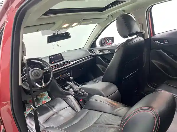 Mazda 3 Axela 2019