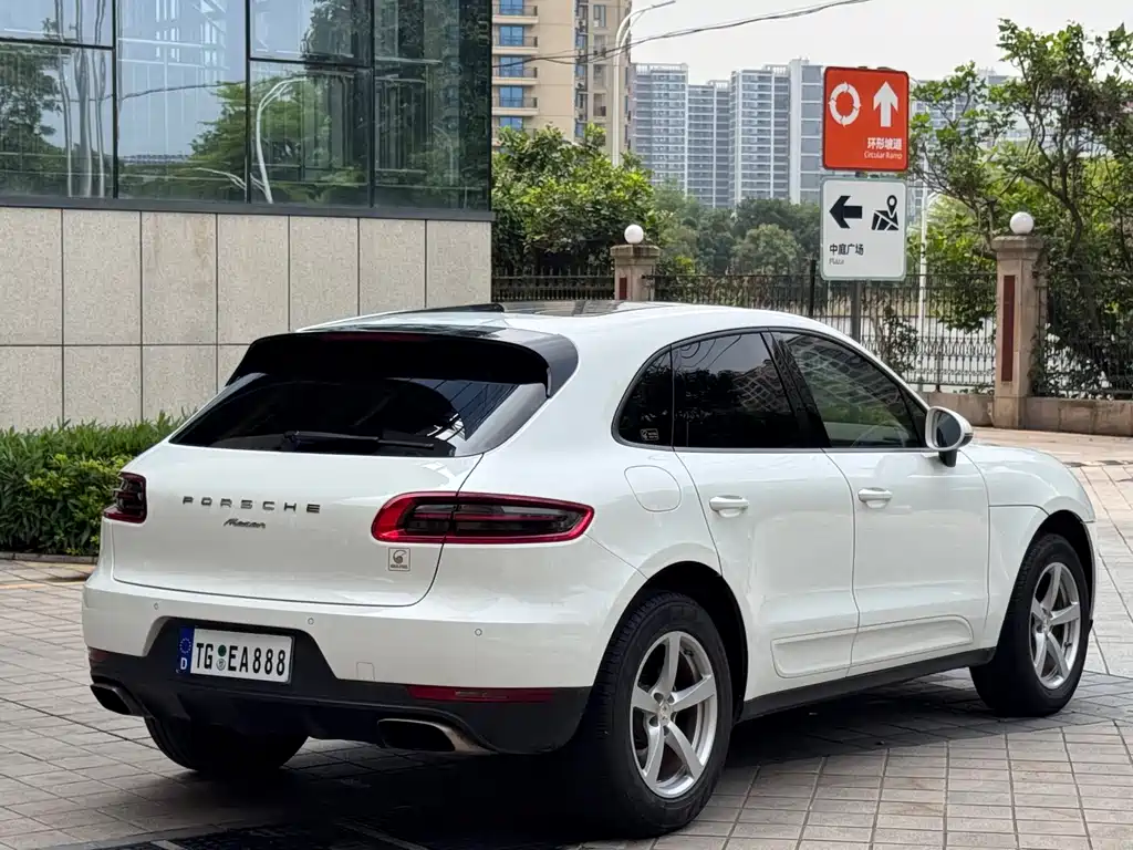 Porsche Macan 2016 — фото 6