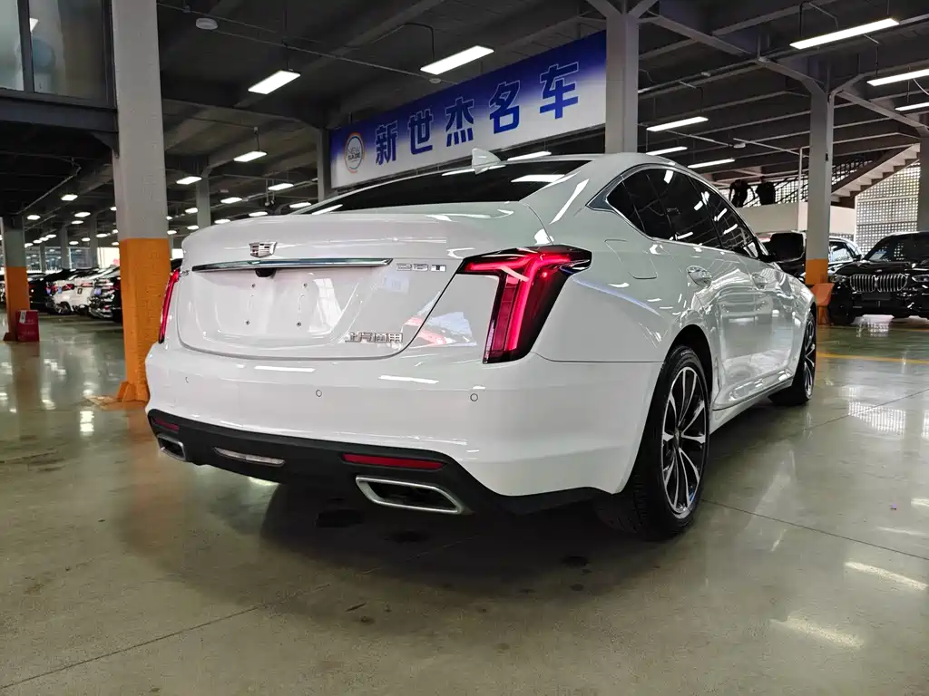 Cadillac CT5 2022 — фото 10