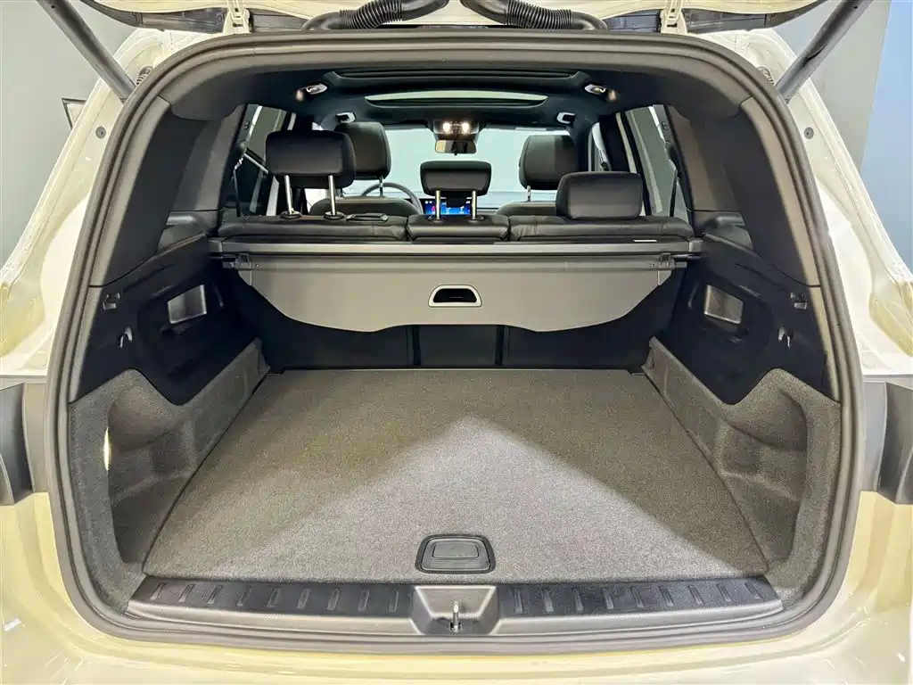 Mercedes-Benz GLB 2025 — фото 12