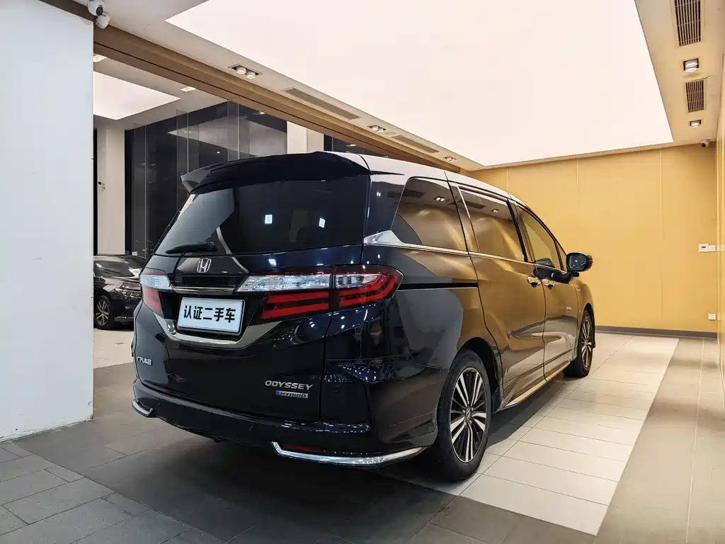 Honda Odyssey 2020 — фото 30