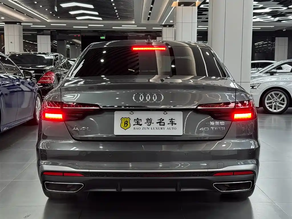 Audi A4L 2021 — фото 6