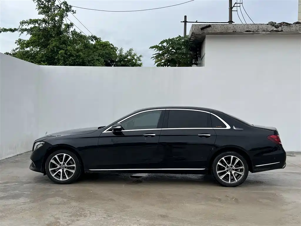 Mercedes-Benz E-Class 2019 — фото 5