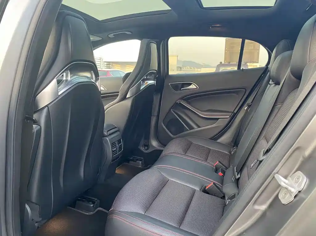 Mercedes-Benz GLA AMG 2017