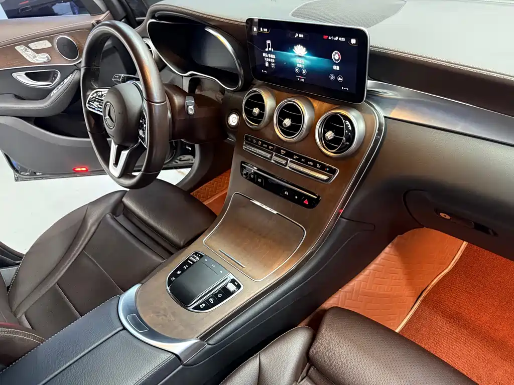 Mercedes-Benz GLC 2022 — фото 14