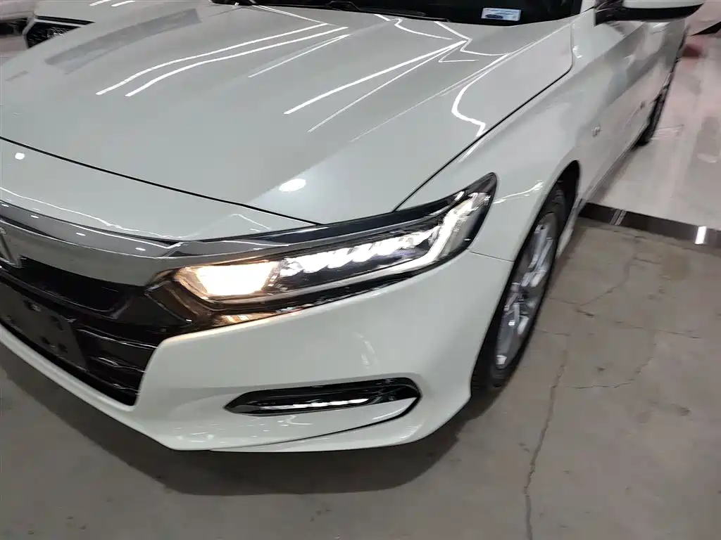 Honda Accord 2021 — фото 18