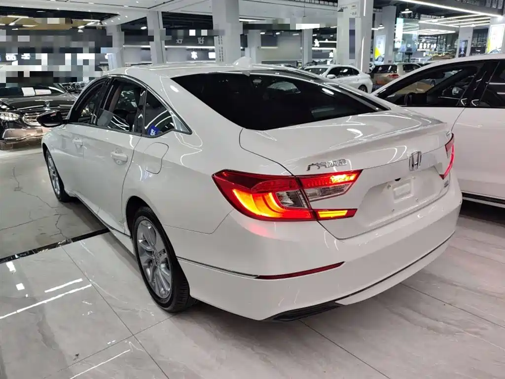 Honda Accord 2021 — фото 23