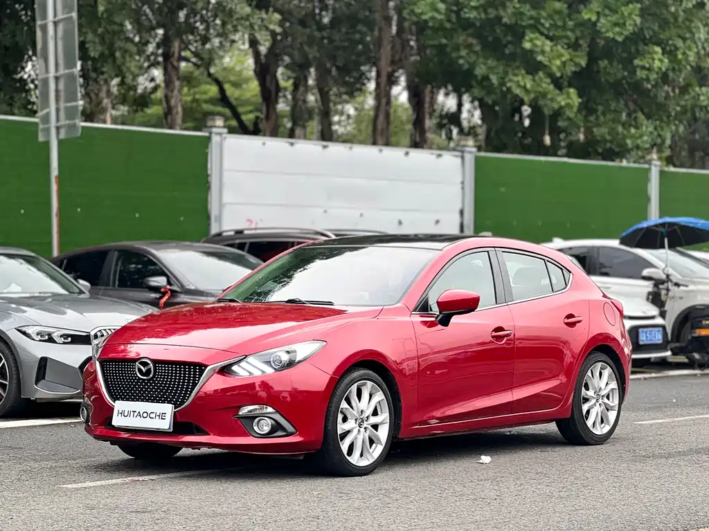 Mazda 3 Axela 2016 — фото 1