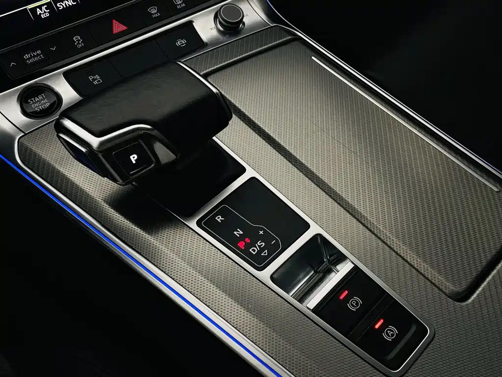 Audi A6L 2021 — фото 14