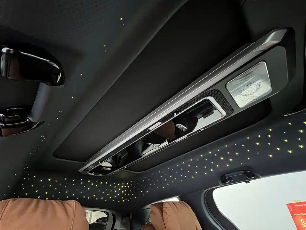 Toyota Granvia — фото 41