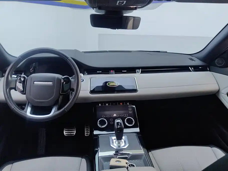 Land Rover Evoque 2021 — фото 12