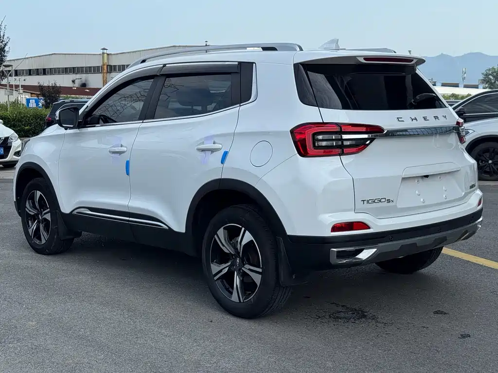 Chery Tiggo 5x 2023 — фото 26