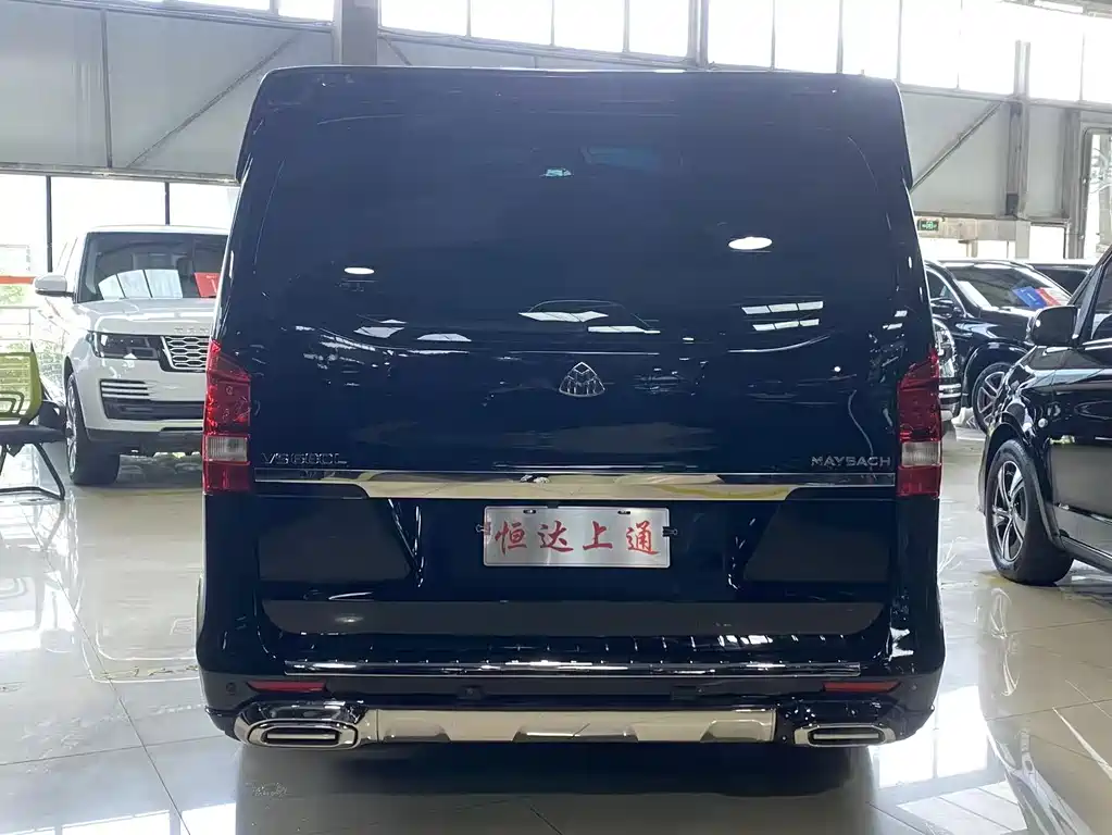 Mercedes-Benz Vito 2023 — фото 13