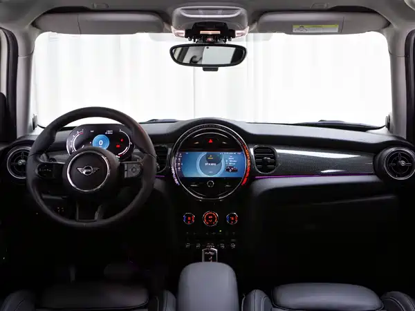 MINI MINI 2022