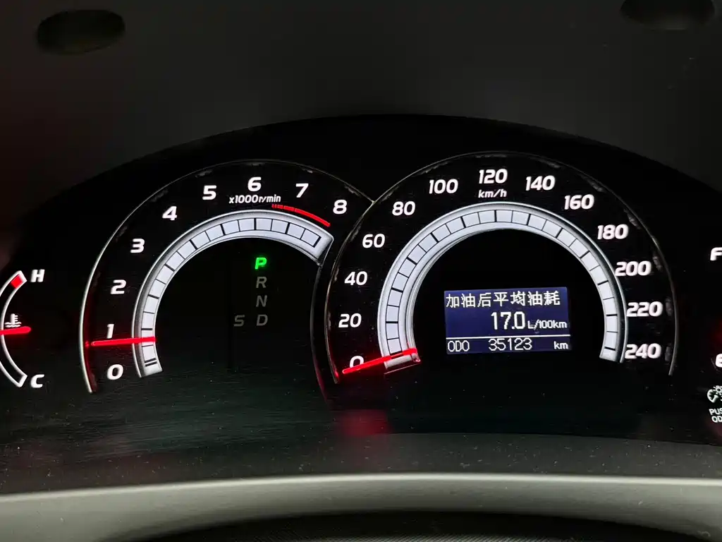 Toyota Camry 2008 — фото 11