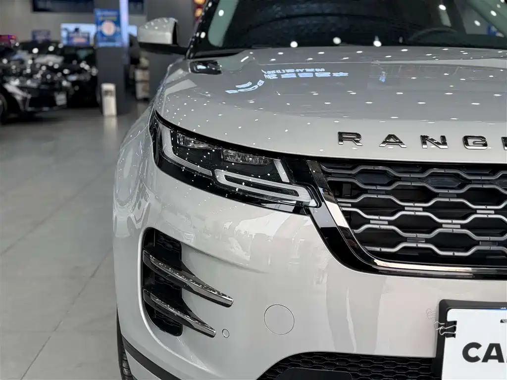 Land Rover Range Rover Evoque 2021 — фото 12